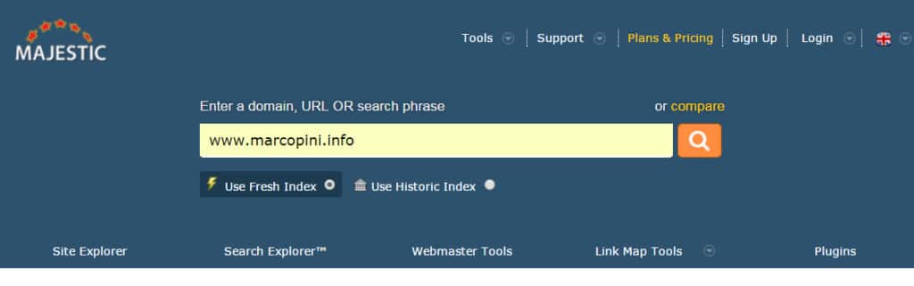 Majestic очень прост в использовании, просто введите URL для проверки, Majestic также предоставит интересные метрики, чтобы понять «ценность» ссылок, которые ссылаются на анализируемый нами веб-сайт: